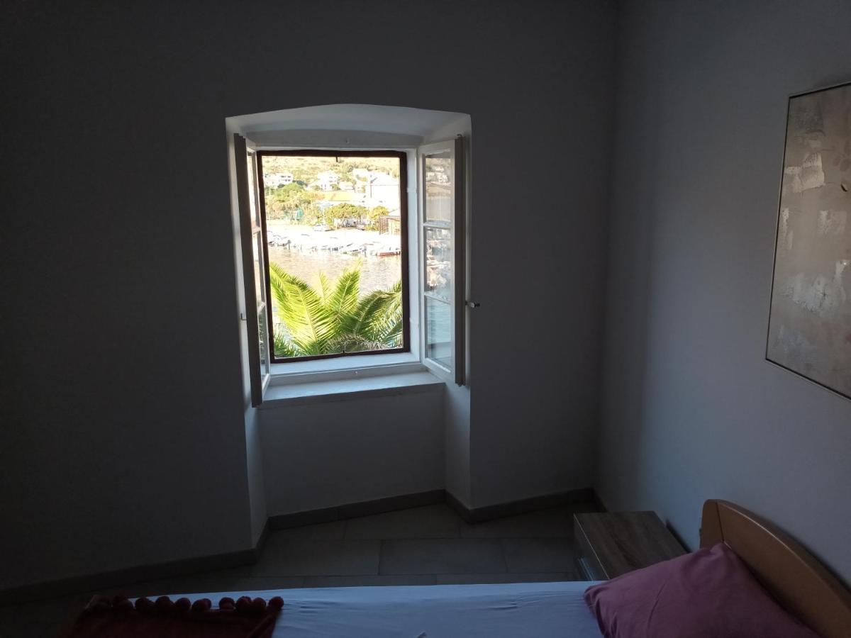 Apartment Penthouse & Apartment Studio Franci Pag Town Exterior photo
